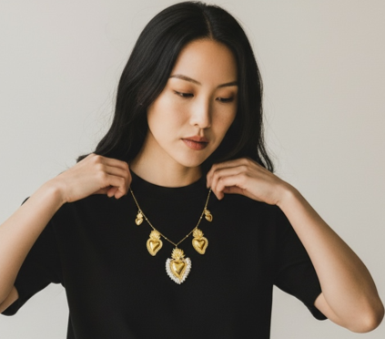 Collana con cuore sacro oro